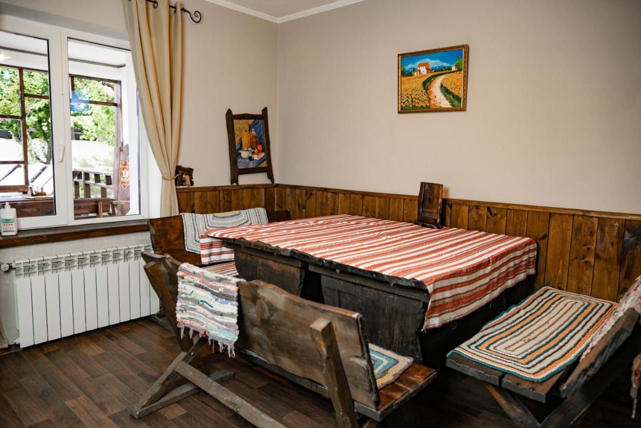 Dniprovskiy Dvir Stari Kodaky Exteriér fotografie